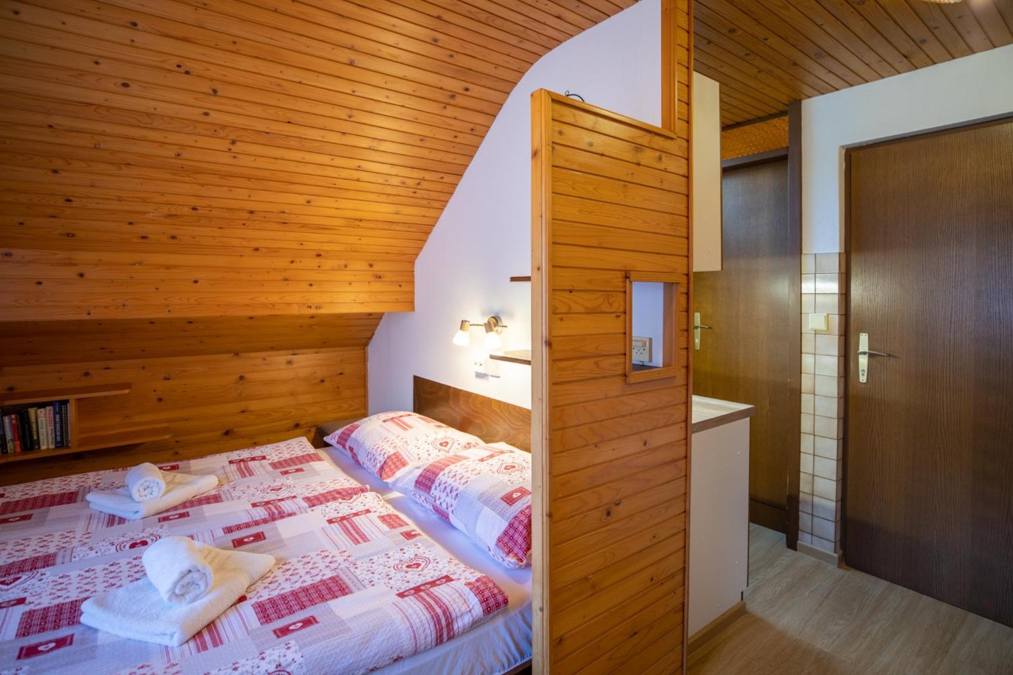 Apartmaji Prezelj Bohinj ภายนอก รูปภาพ