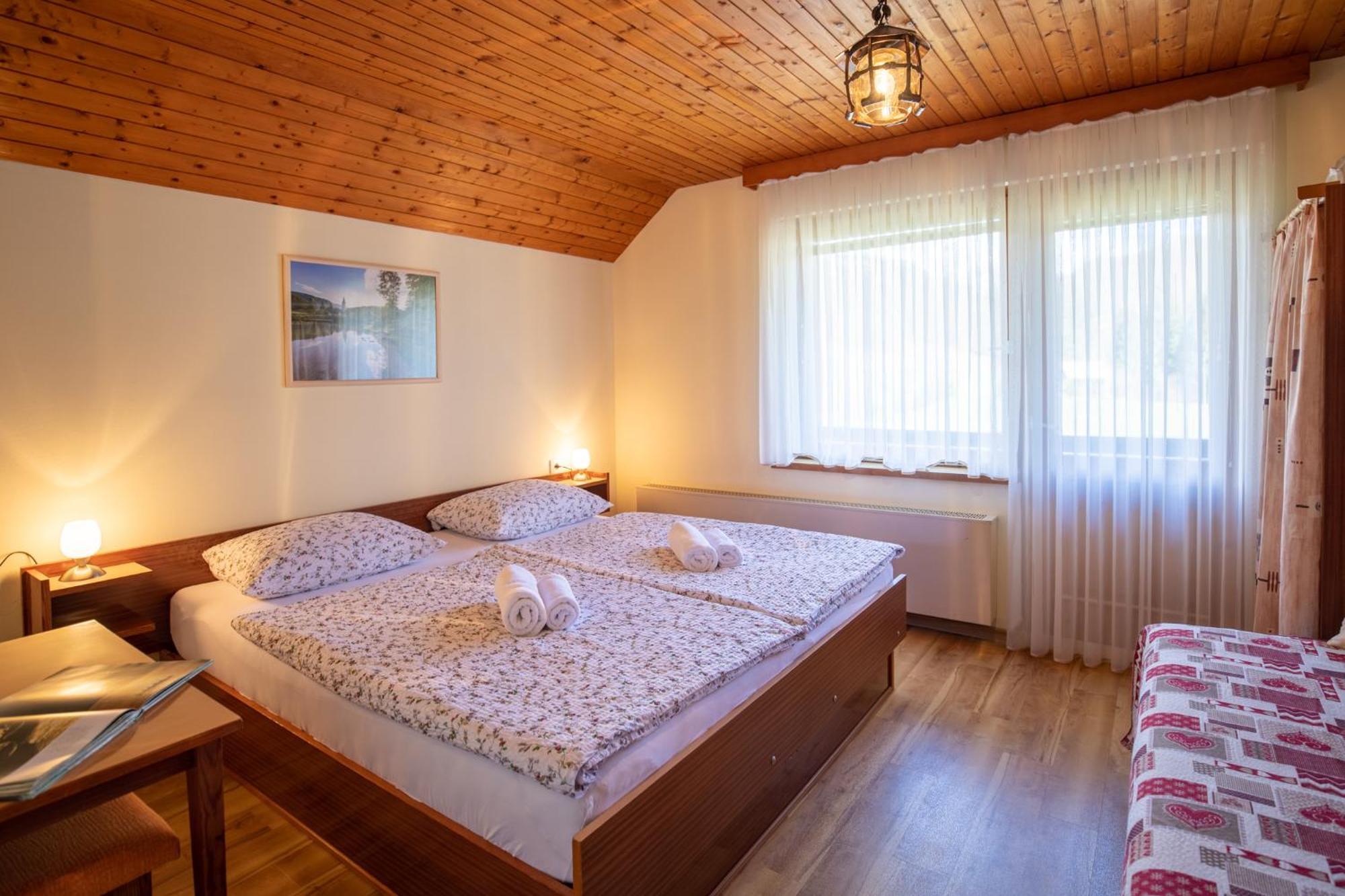 Apartmaji Prezelj Bohinj ภายนอก รูปภาพ